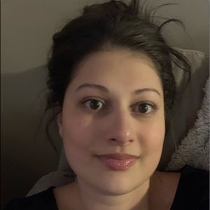 Meet your Posher, Alesia